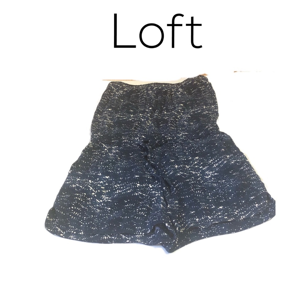 Loft Strapless Romper with Pockets, Size Small.